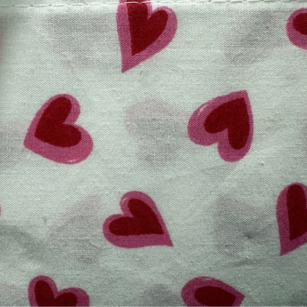 Kate Spade Pink and Red Heart 100% Cotton Sheet Set in Queen Size - Picture 3 of 4